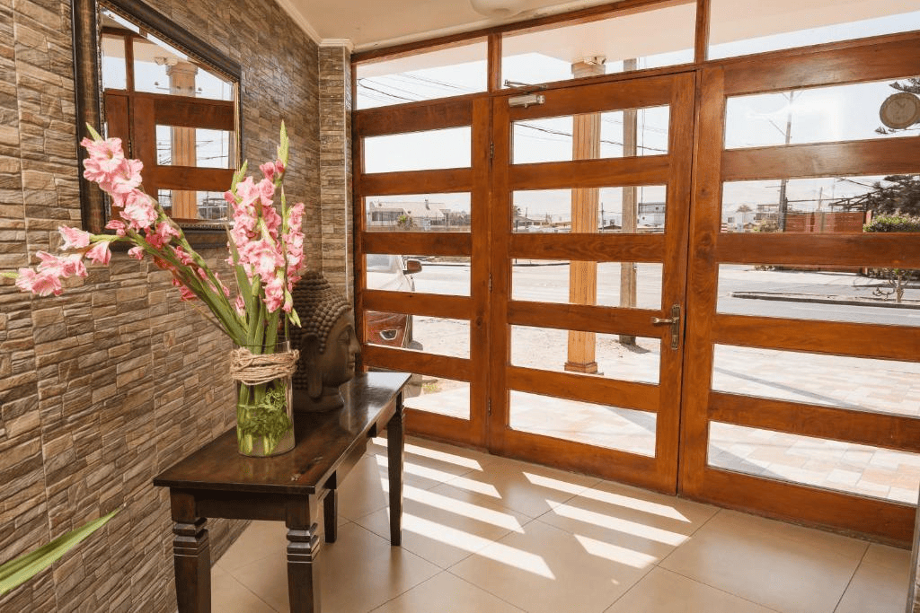 Entrada del Hotel & Spa Las Taguas en Arica, Chile